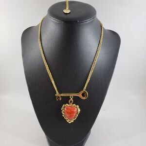 COPY - Betsey Johnson RARE VINTAGE Be My Valentine Vintage key necklace